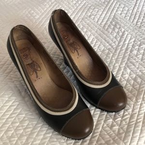 Fly London black brown cap toe heels